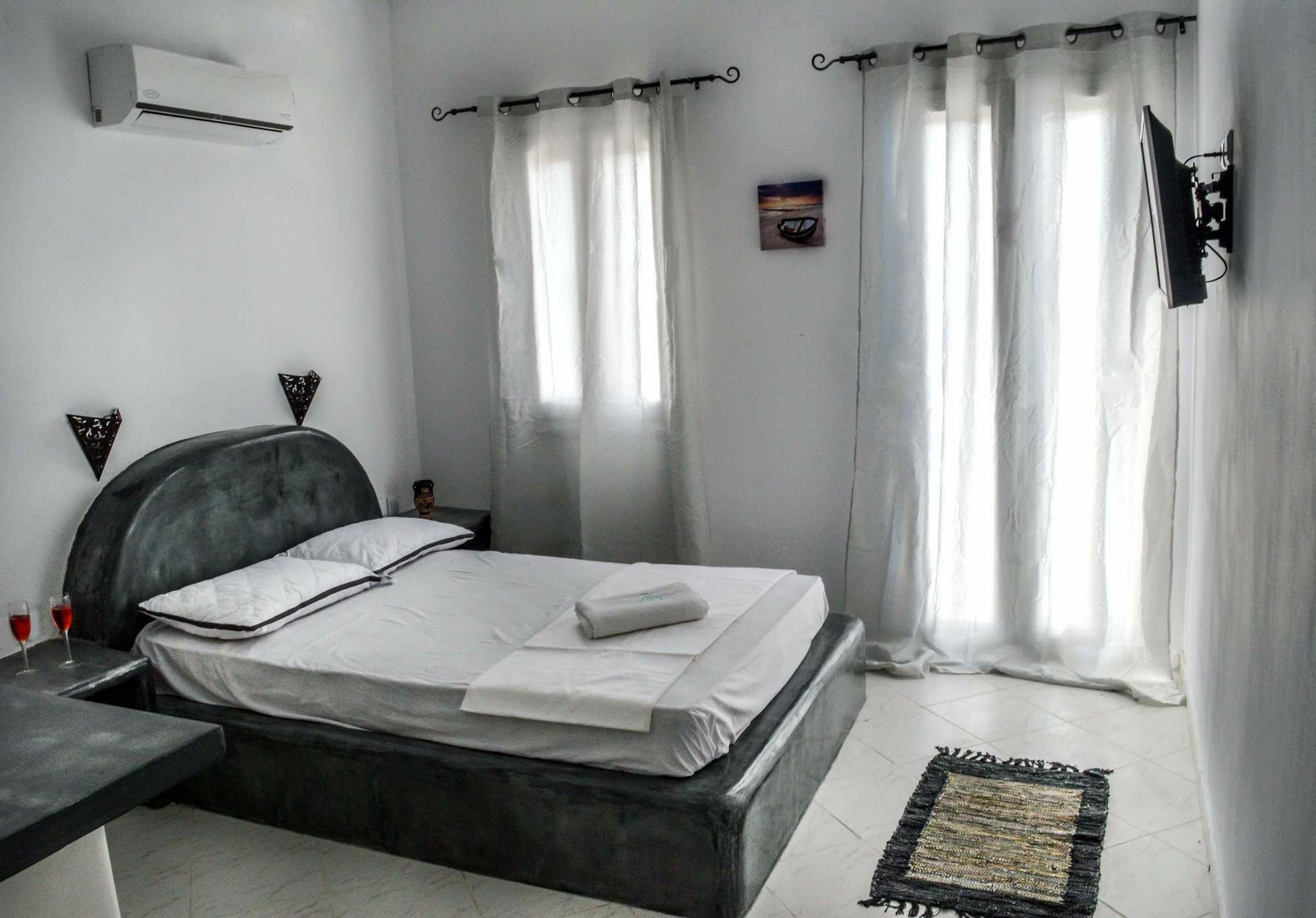 Hotel Santo Margarita Tholos  Esterno foto